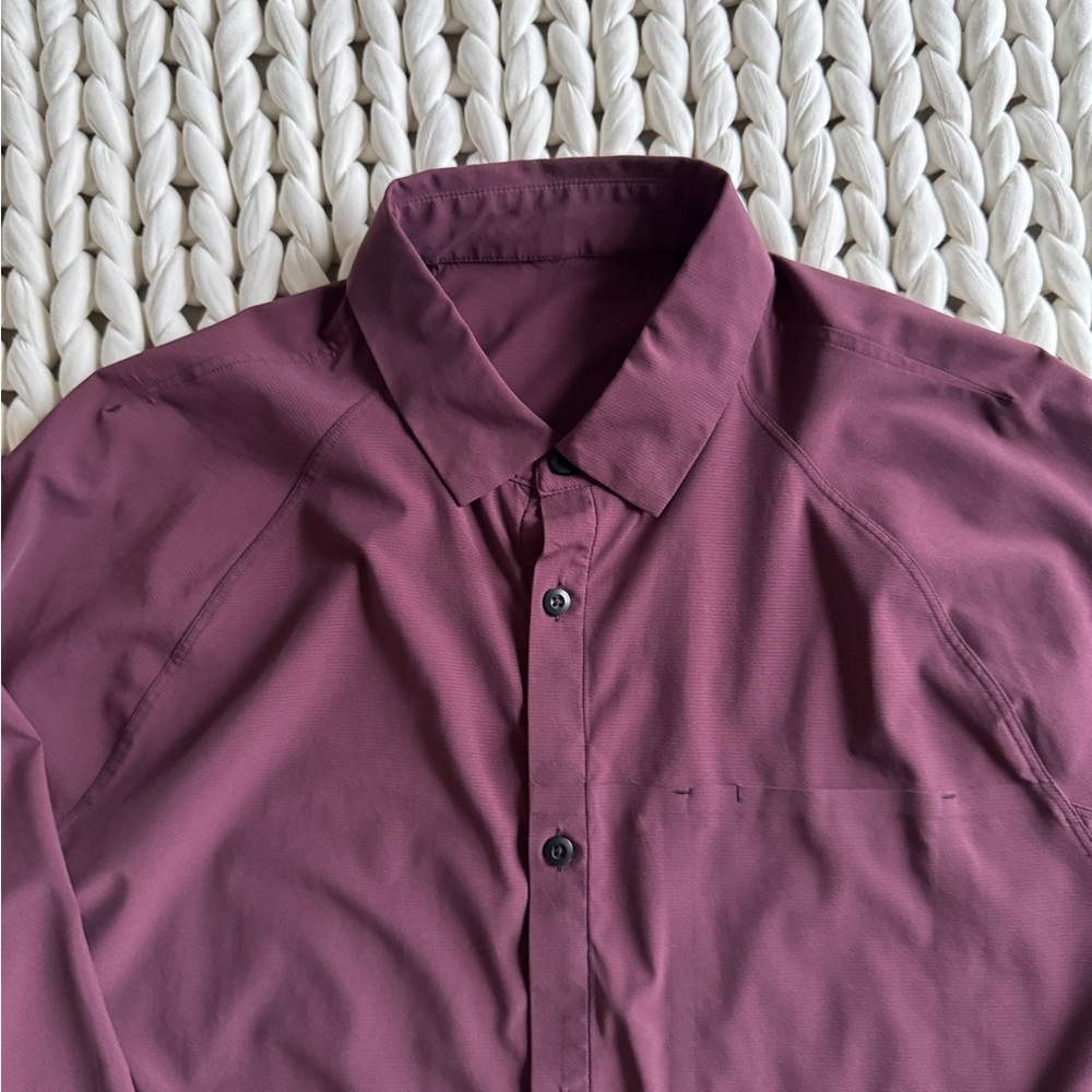 Lululemon Voyage Long Sleeve Buttondown in Wee Stripe Black Cherry Prep Red - Picture 3 of 6